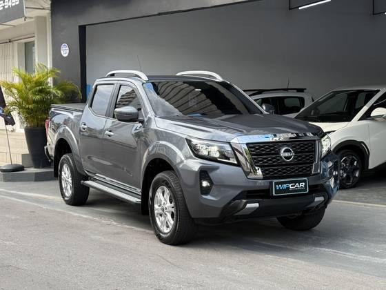 NISSAN FRONTIER 2.3 16V TURBO DIESEL XE CD 4X4 AUTOMÁTICO NISSAN FRONTIER 2.3 16V TURBO DIESEL XE CD 4X4 AUTOMÁTICO